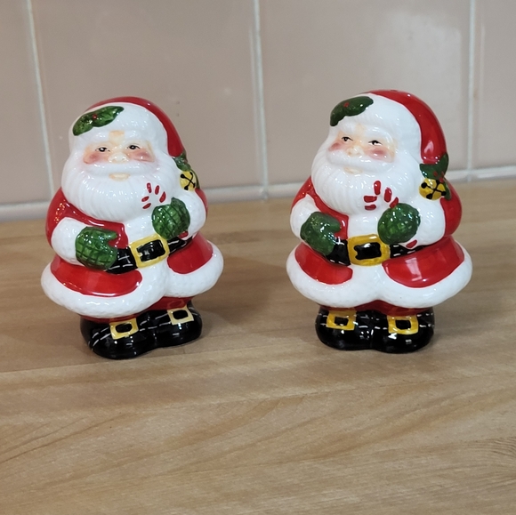 Vintage  Giftcraft Ceramic Santa Salt & Pepper Shakers 1995 Andrew Baron Design - Picture 1 of 10